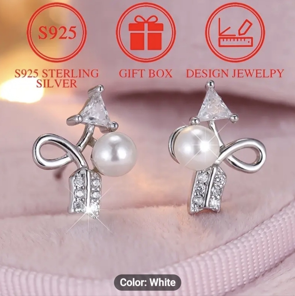 🤍🩶NEW🤍🩶 PRETTY!! S925 Freshwater  Pearl And CZ Twisted Arrow Stud Earrings